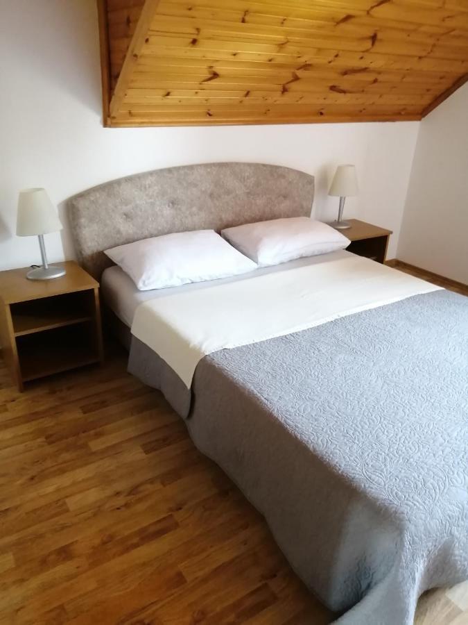 Guesthouse Zafran Smoljanac Exterior photo